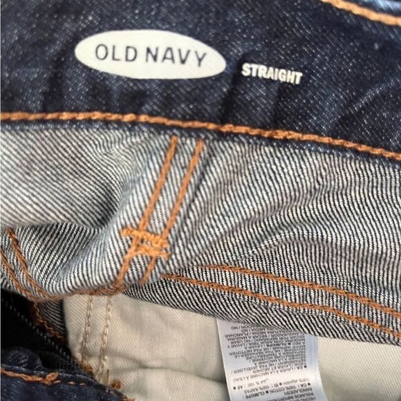 Old Navy Straight 5 pocket style jeans, size 29/30. - Picture 4 of 4